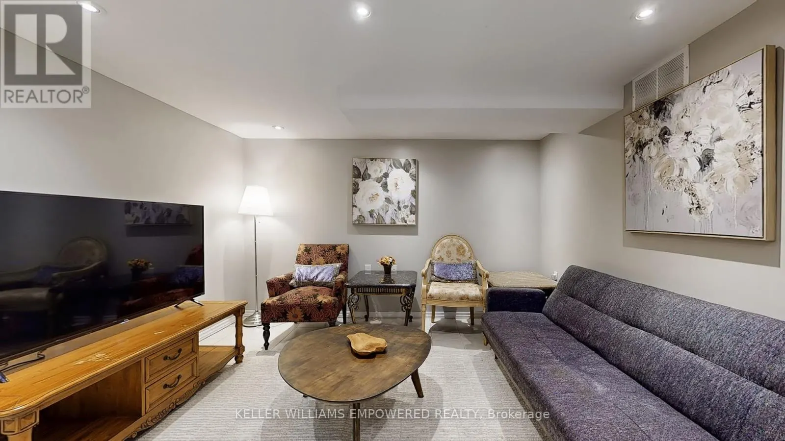 30 PAPERBIRCH DRIVE