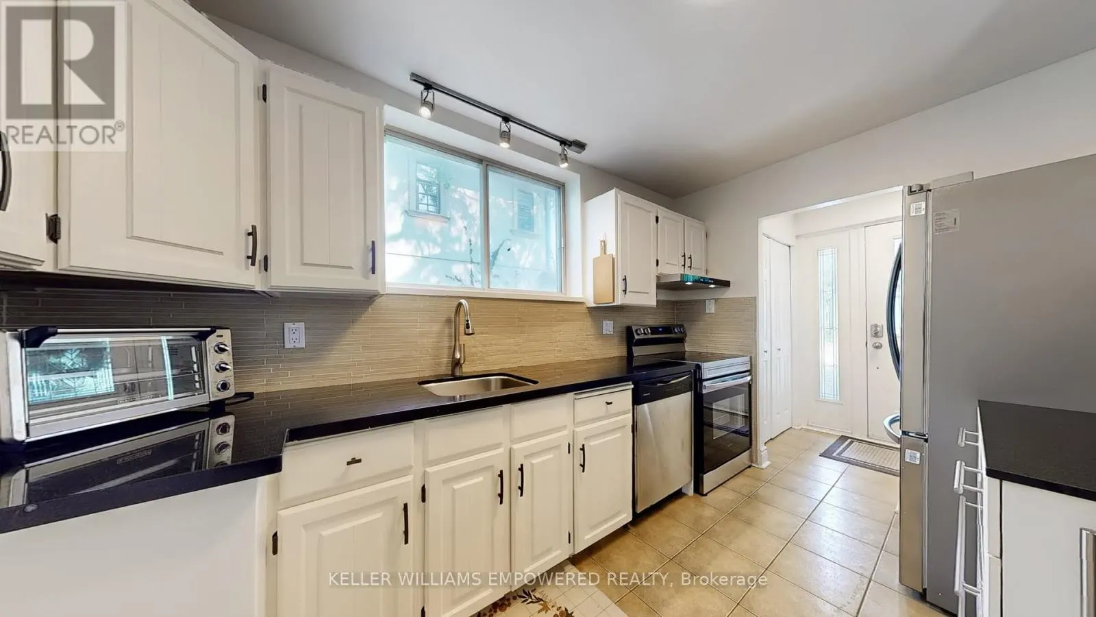 30 PAPERBIRCH DRIVE