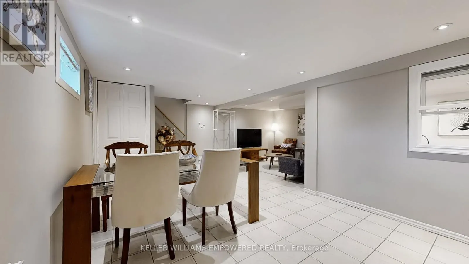 30 PAPERBIRCH DRIVE
