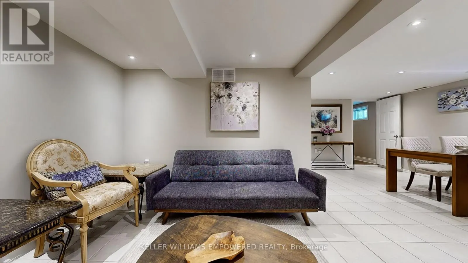 30 PAPERBIRCH DRIVE