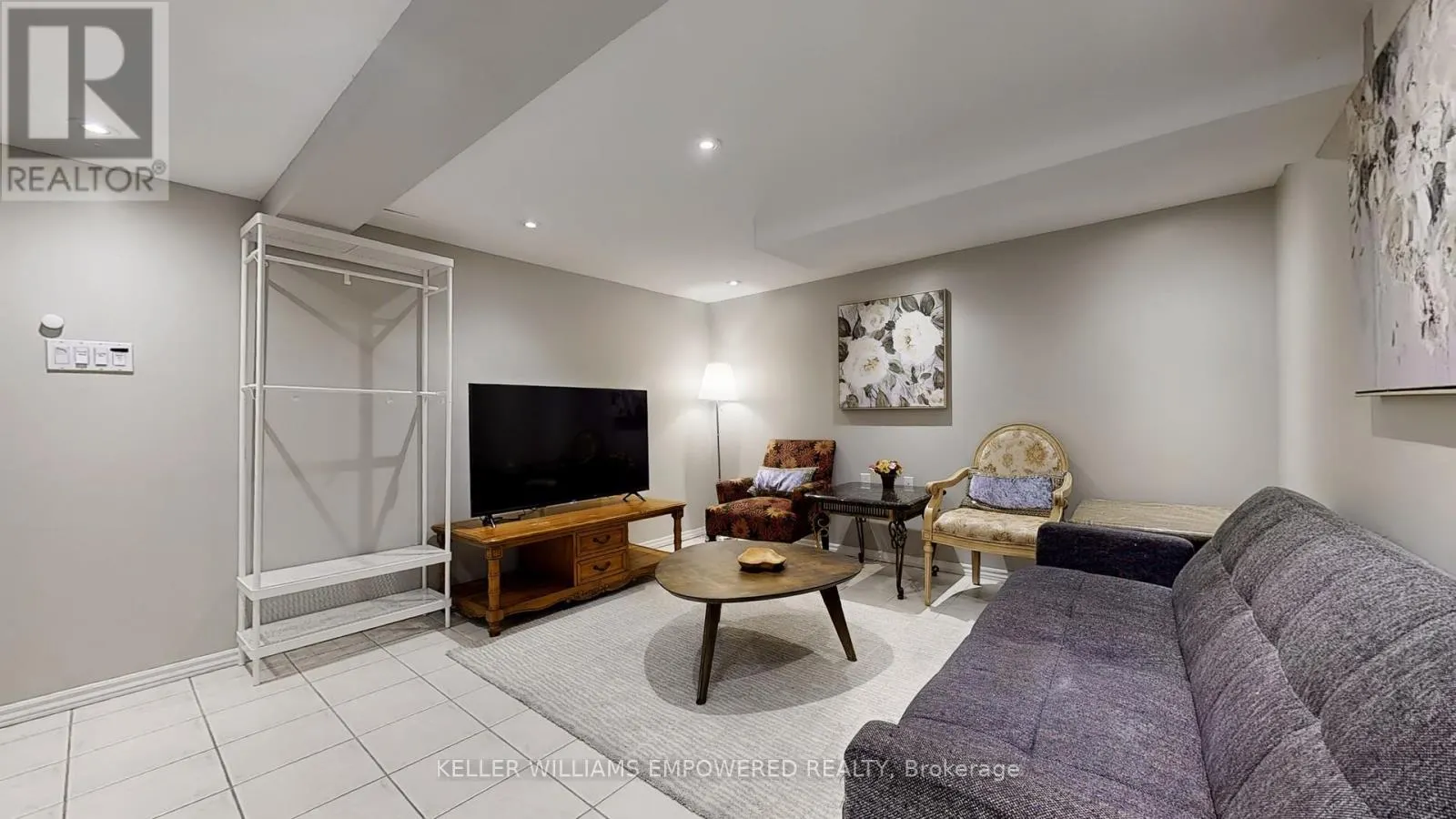 30 PAPERBIRCH DRIVE