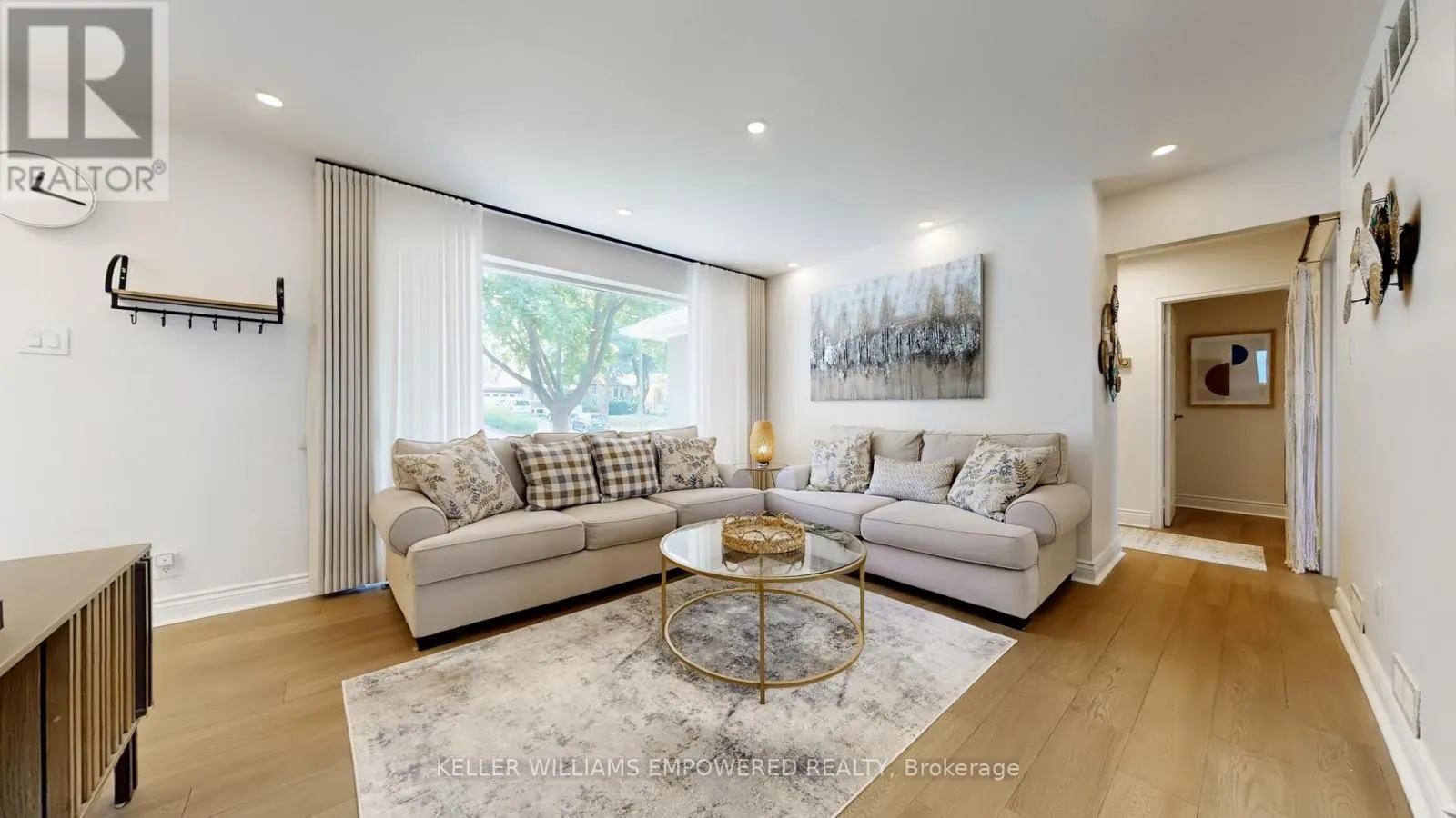 30 PAPERBIRCH DRIVE