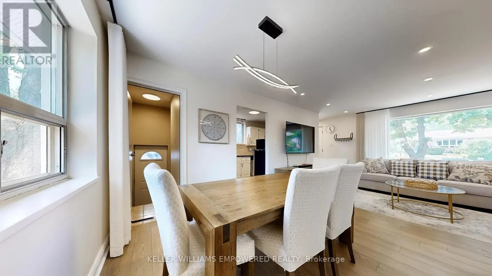 30 PAPERBIRCH DRIVE