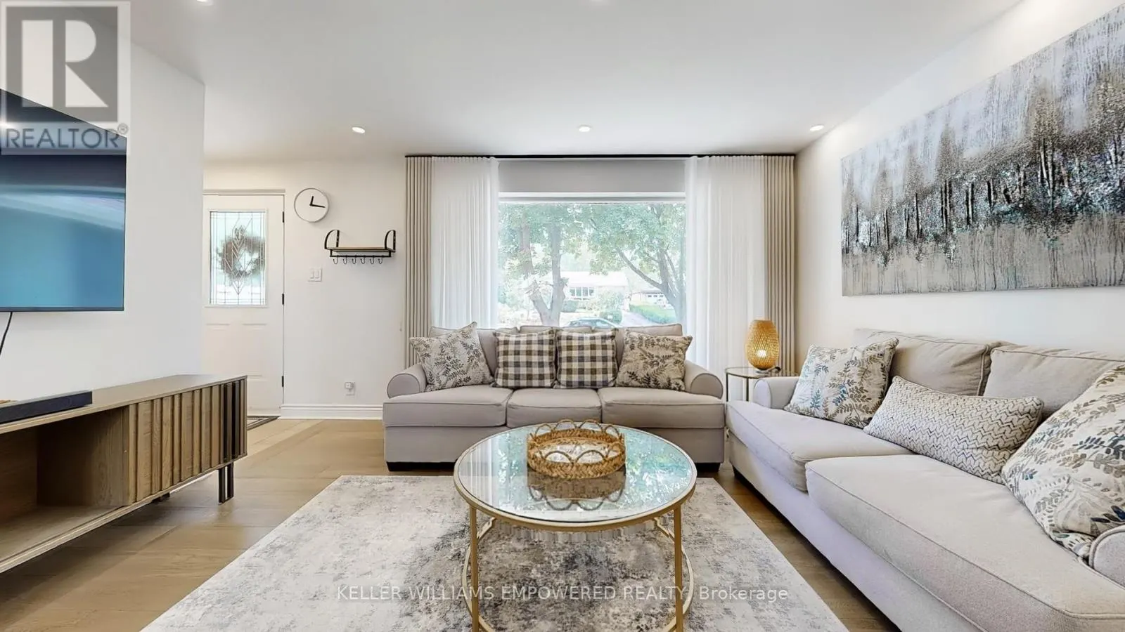 30 PAPERBIRCH DRIVE