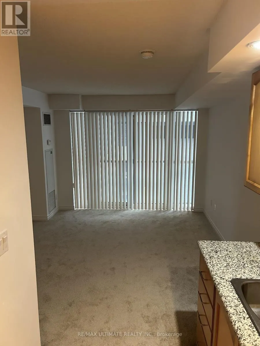 222 - 270 WELLINGTON STREET W