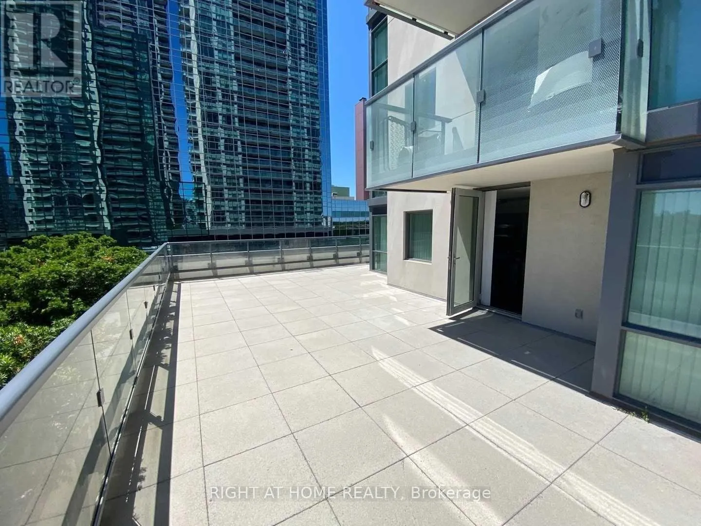509 - 5162 YONGE STREET