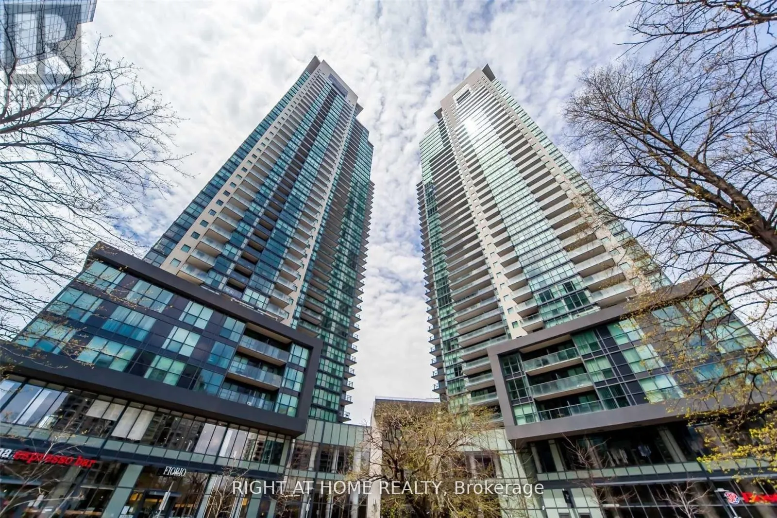 509 - 5162 YONGE STREET