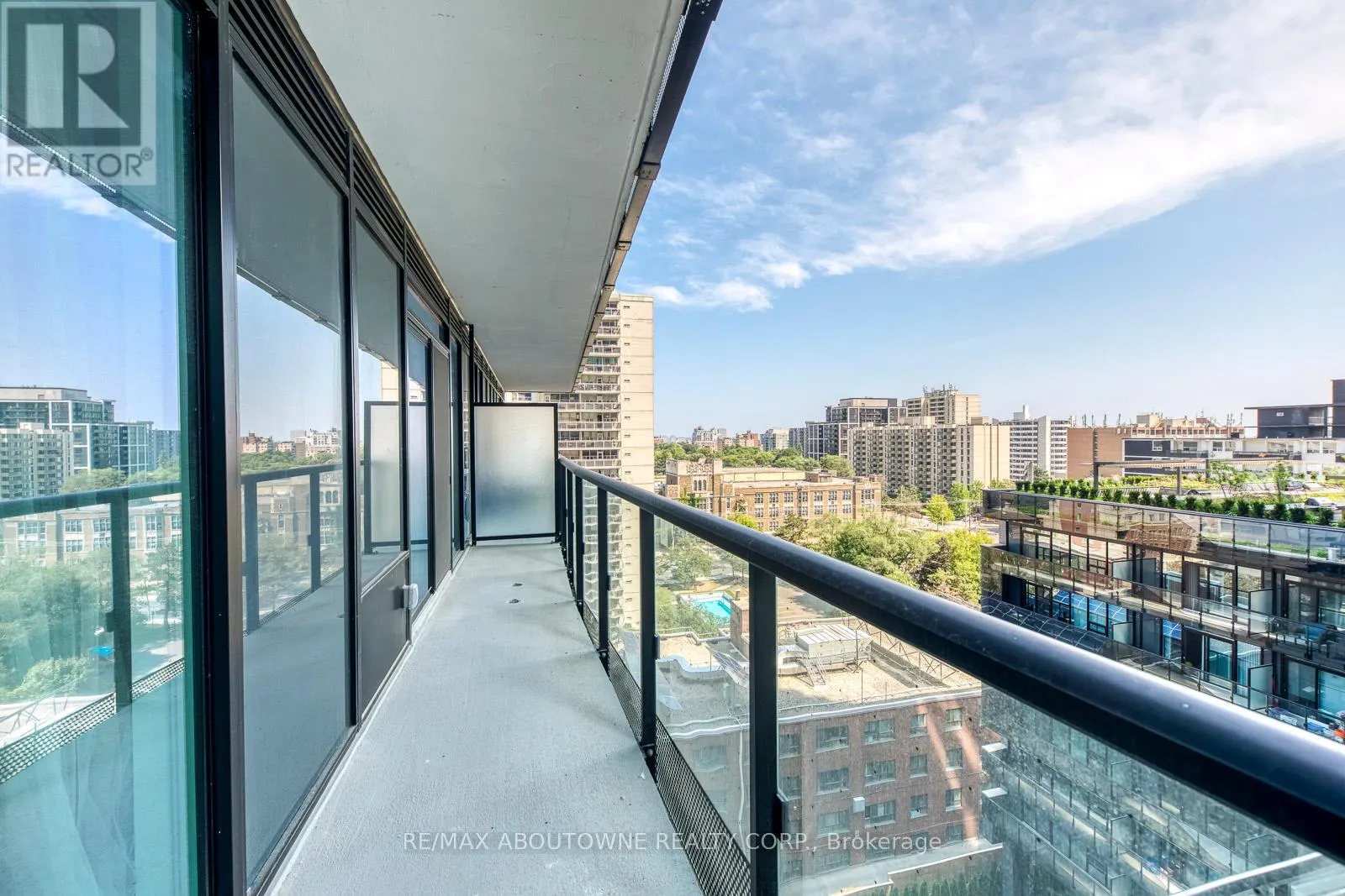 1012 - 117 BROADWAY AVENUE