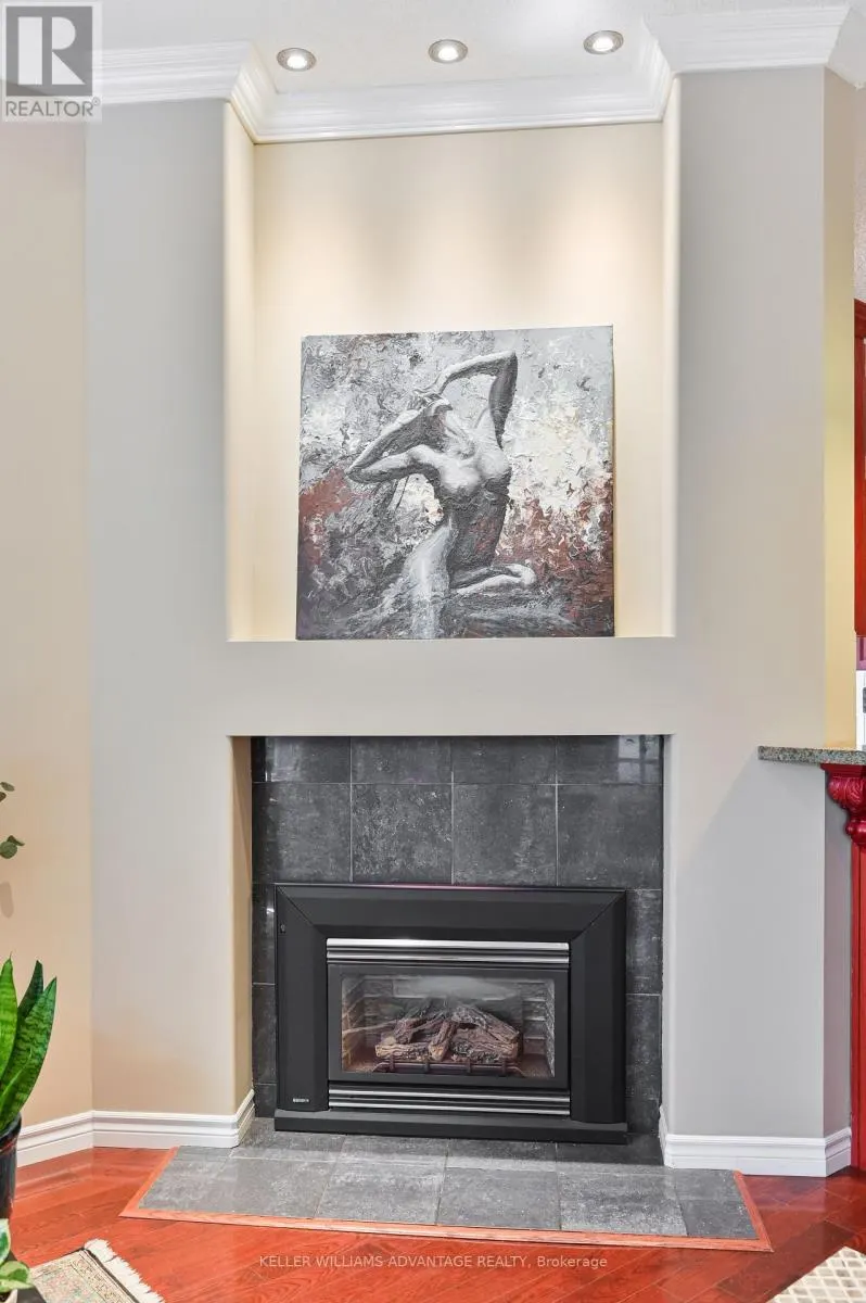 2 - 43 HUNTLEY STREET
