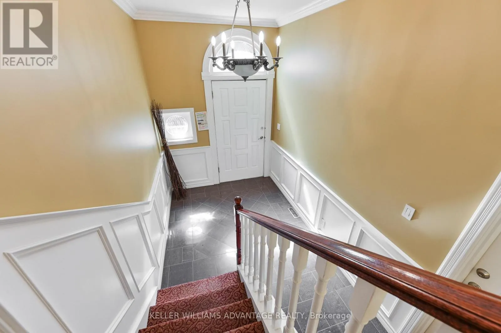 2 - 43 HUNTLEY STREET