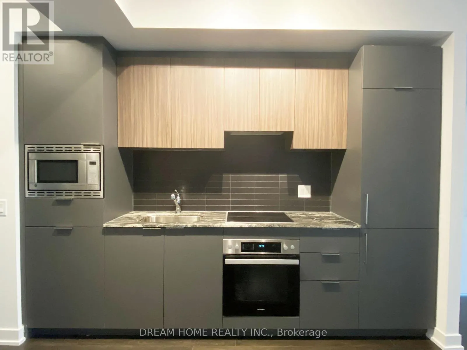 403 - 50 O'NEILL ROAD