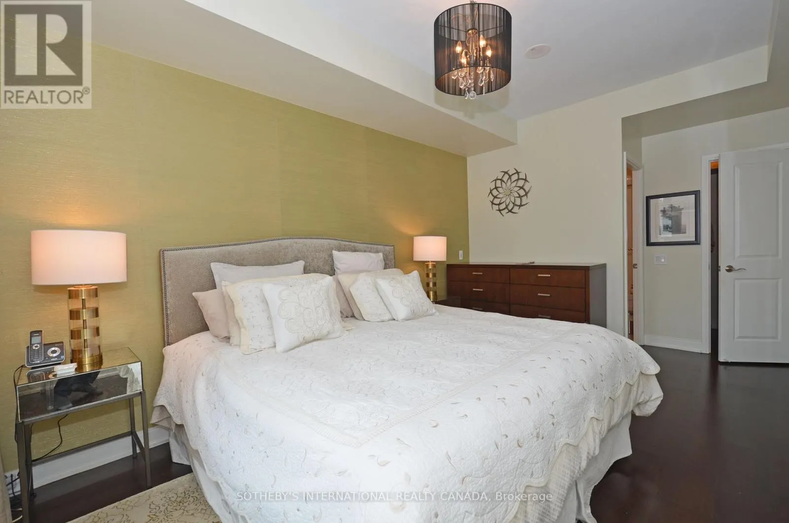 409 - 88 BROADWAY AVENUE