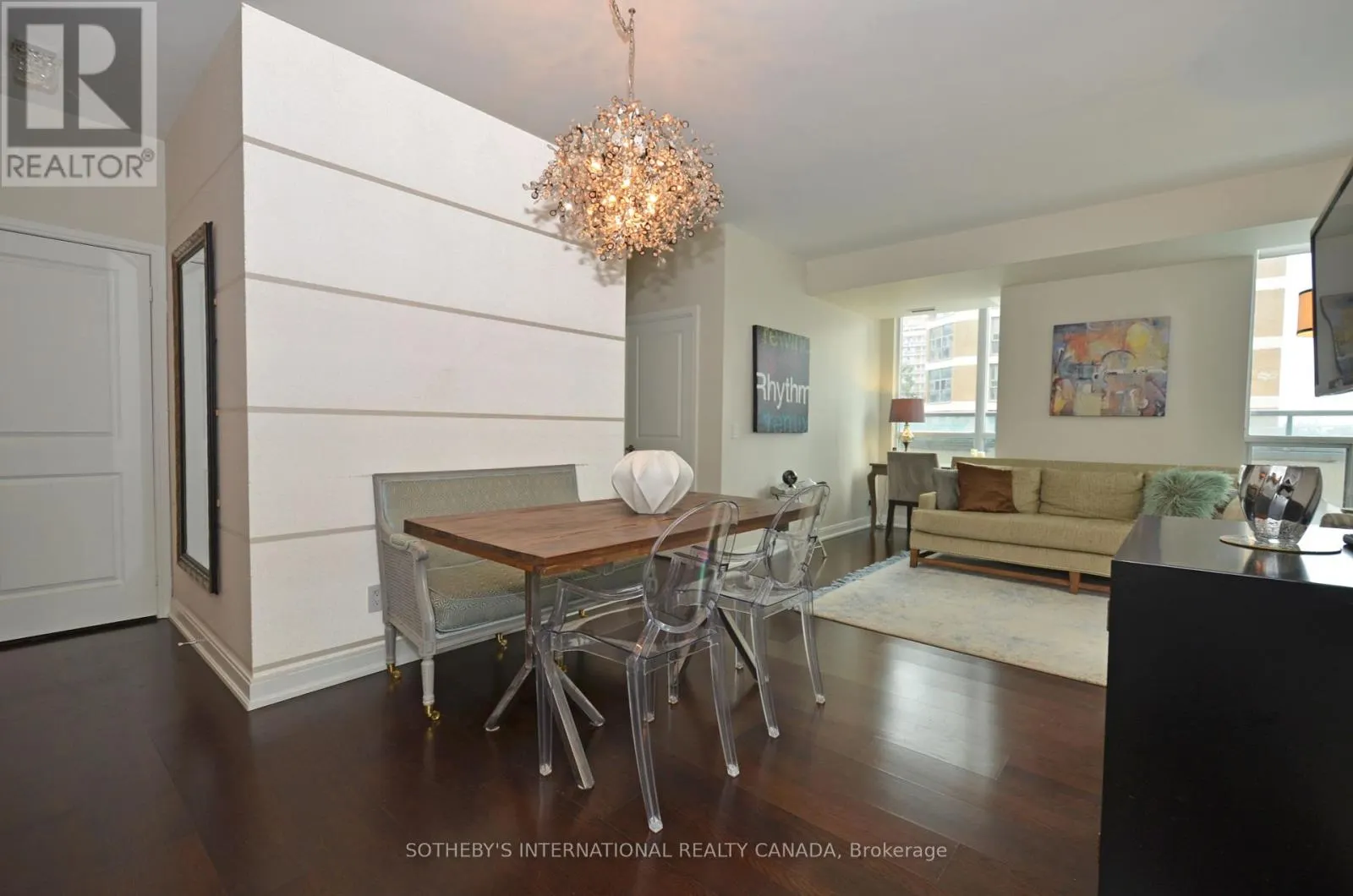 409 - 88 BROADWAY AVENUE