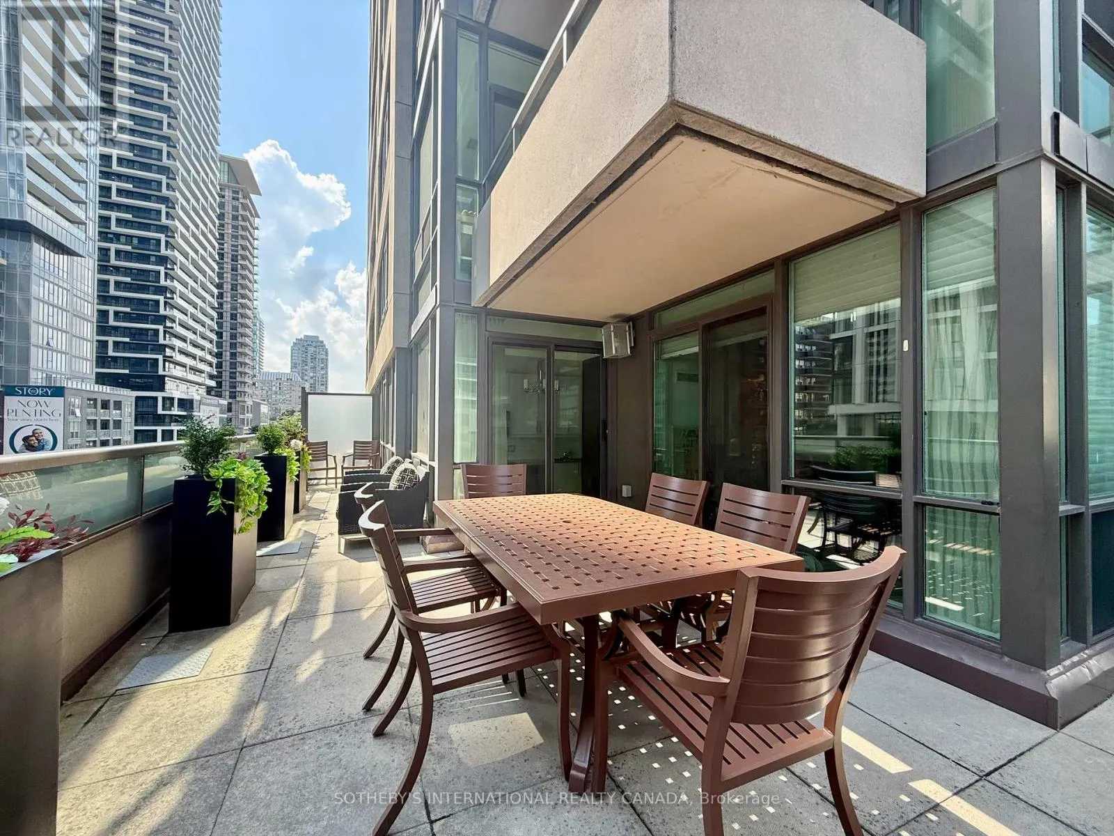 409 - 88 BROADWAY AVENUE