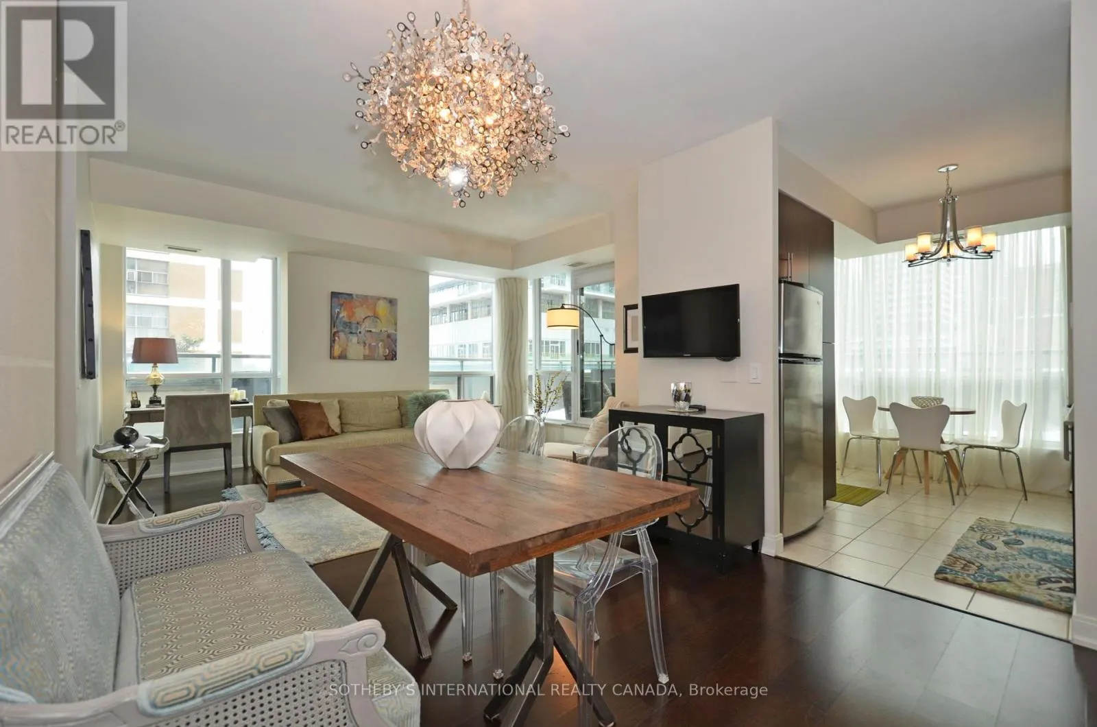409 - 88 BROADWAY AVENUE