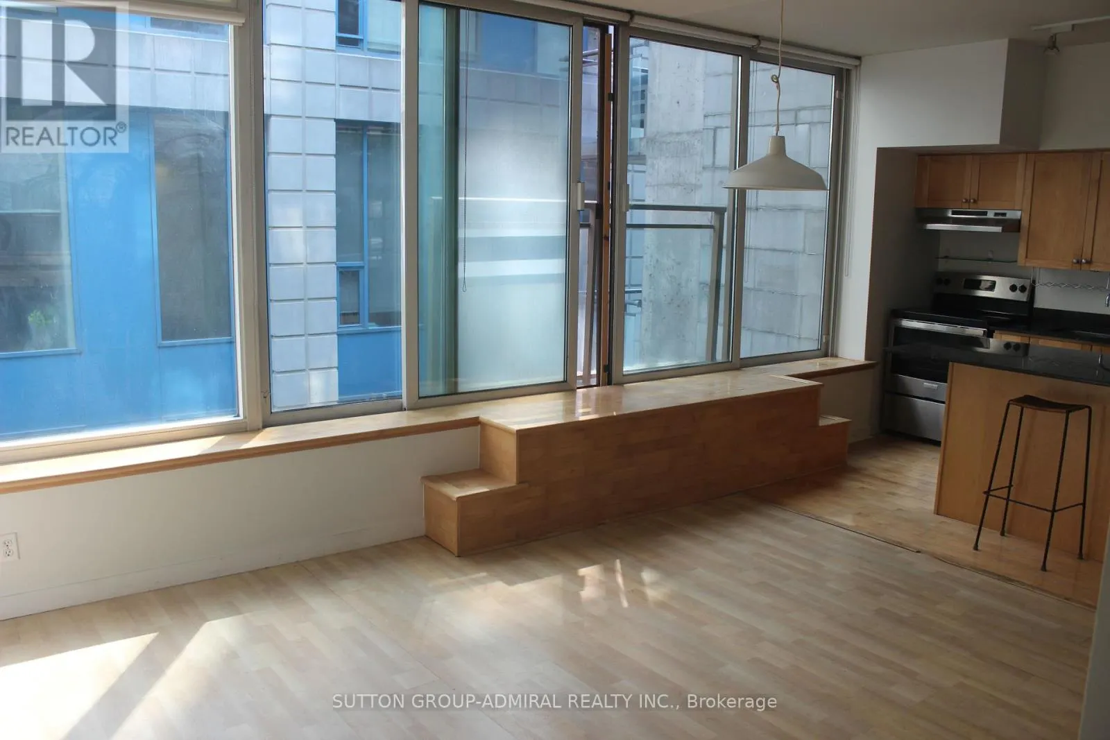 408 - 50 CAMDEN STREET