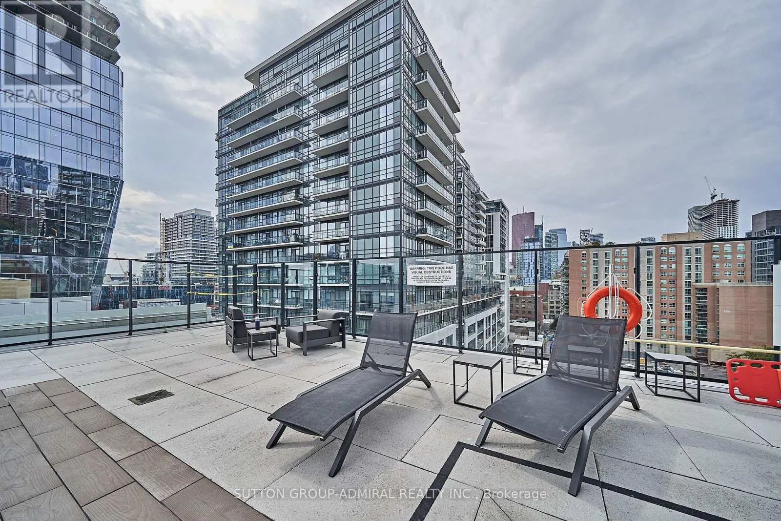 2401 - 55 ONTARIO STREET