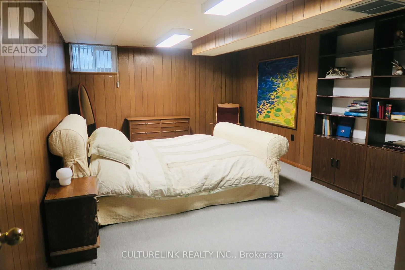 568 CUMMER AVENUE