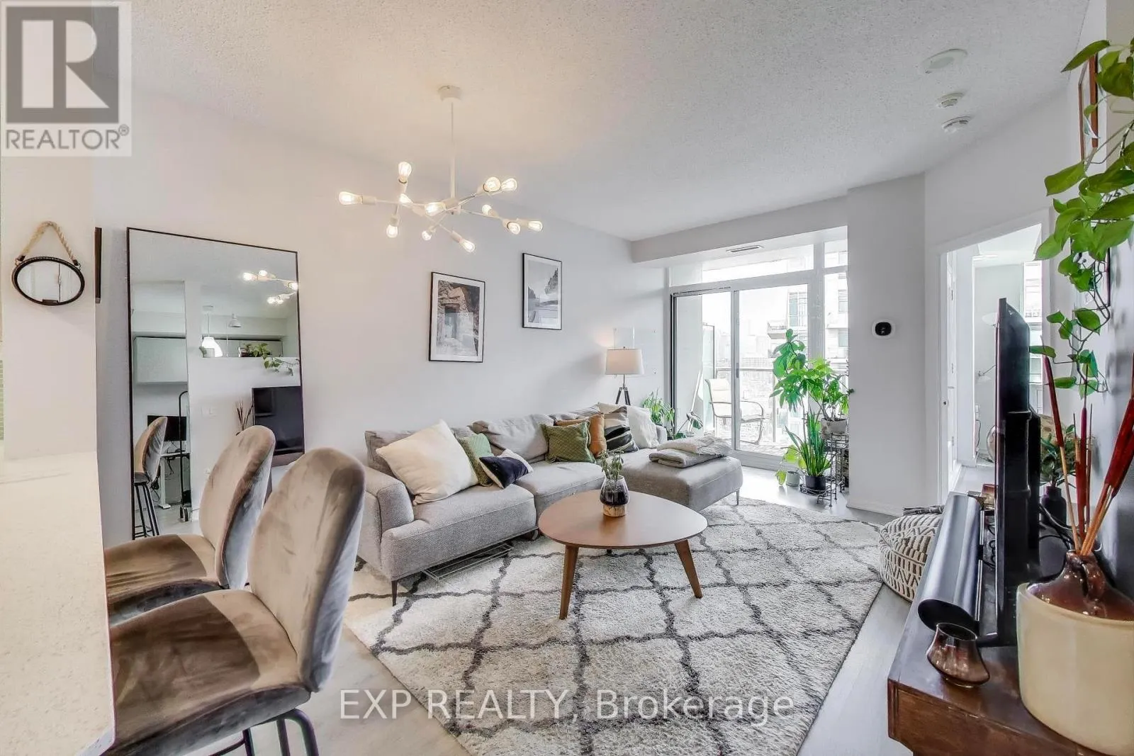 2406 - 125 WESTERN BATTERY ROAD