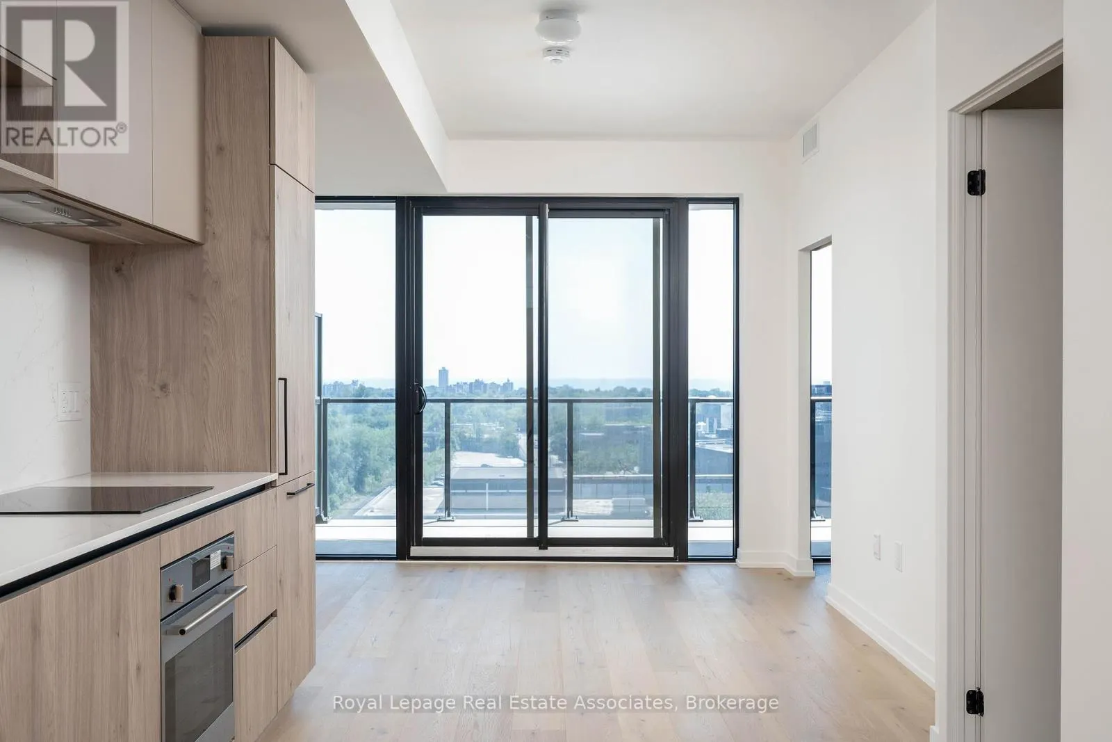 1105 - 181 STERLING ROAD