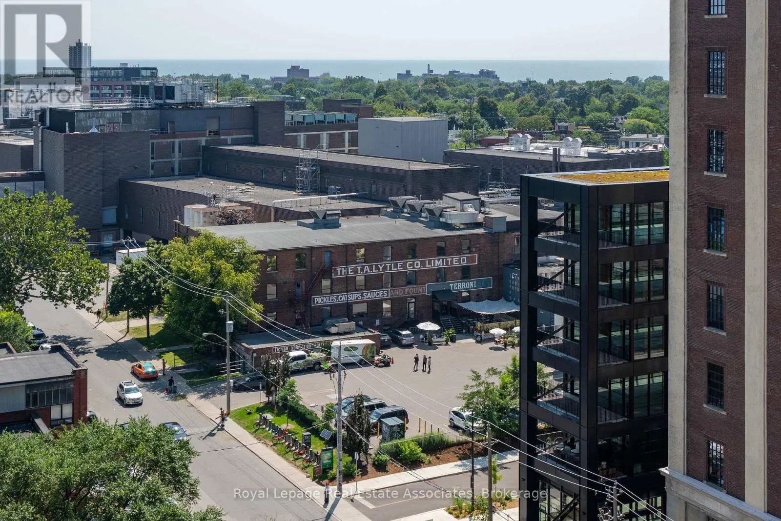 1105 - 181 STERLING ROAD