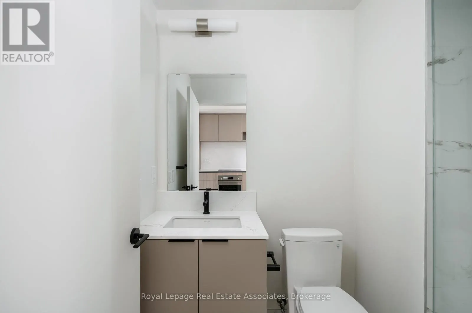 1105 - 181 STERLING ROAD
