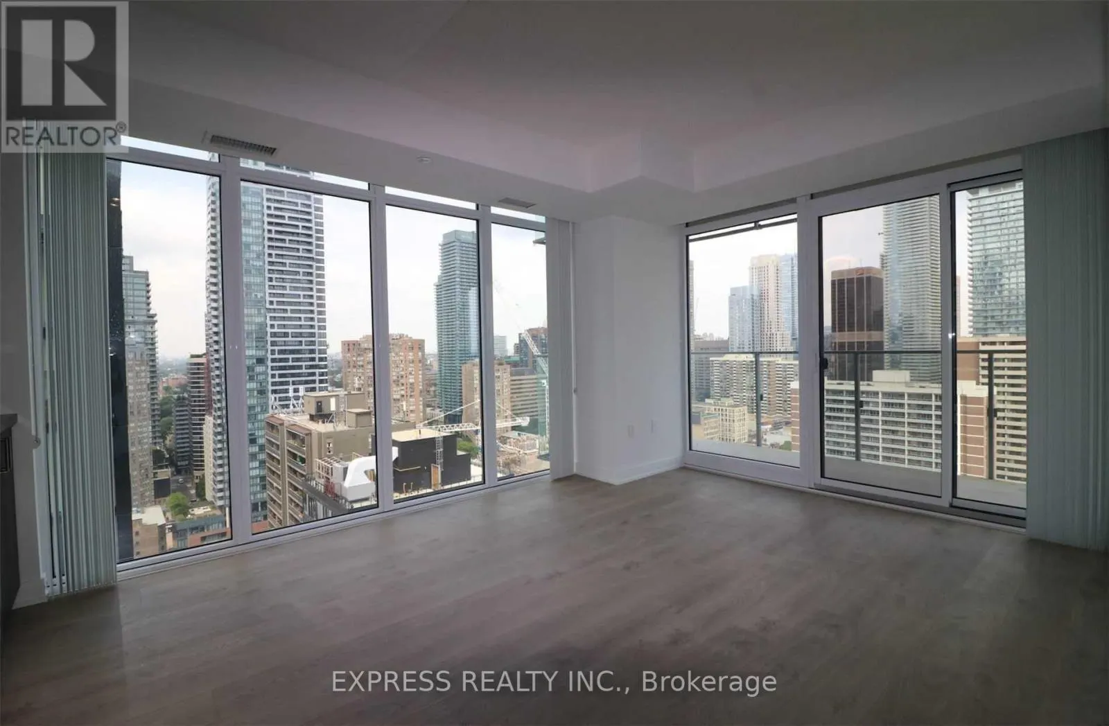 3002 - 50 WELLESLEY STREET E