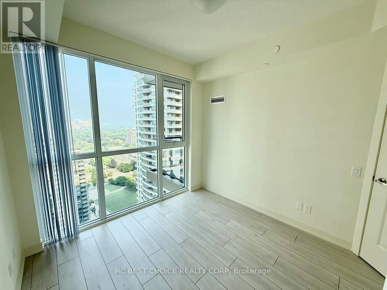 2520 - 4955 YONGE STREET