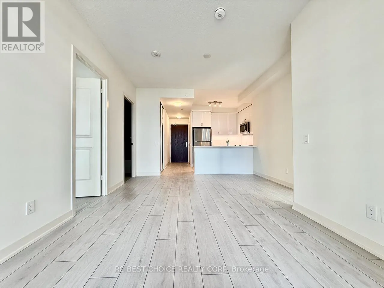 2520 - 4955 YONGE STREET