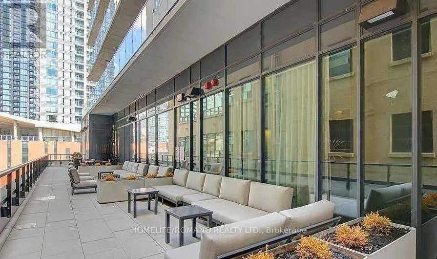 3116 - 87 PETER STREET
