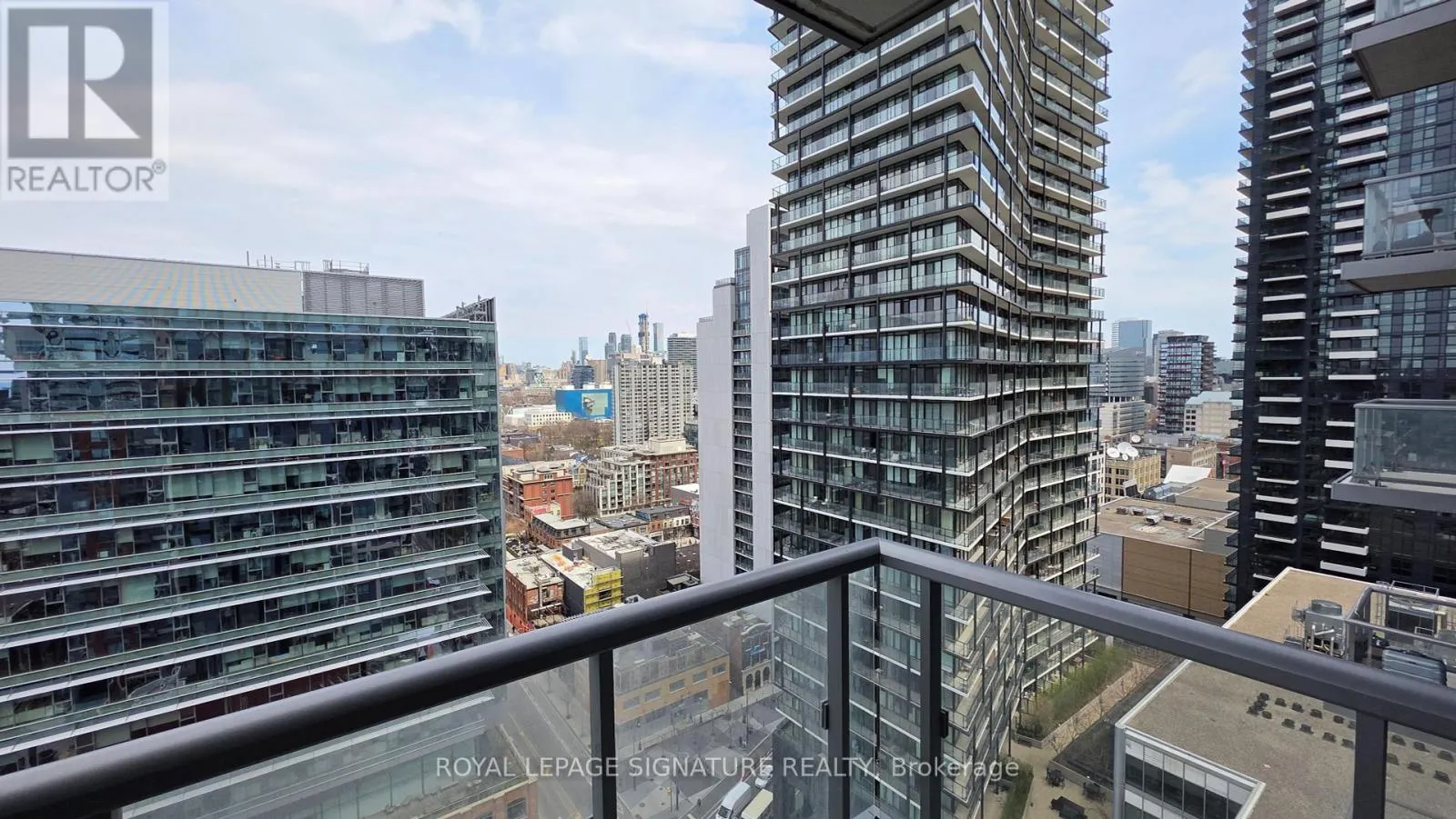 3501 - 108 PETER STREET