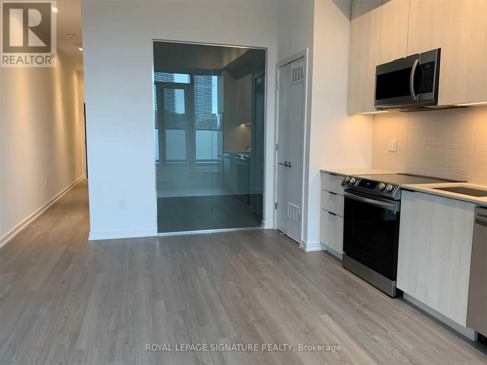 407 - 50 POWER STREET