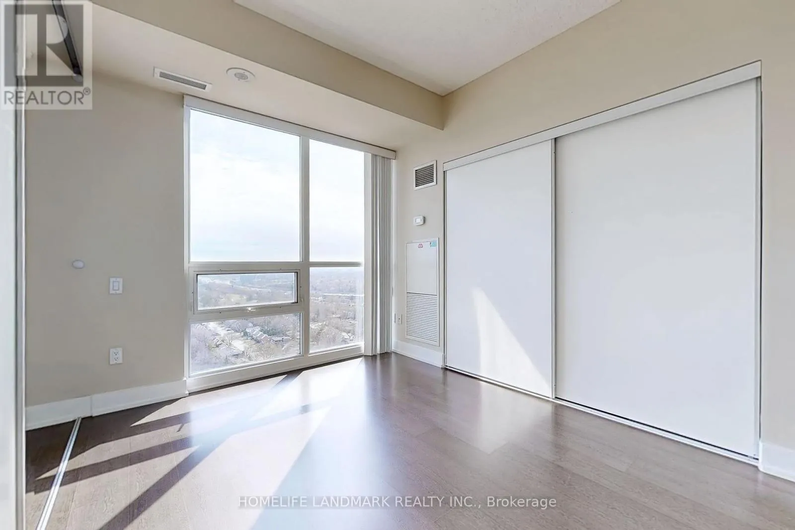 2706 - 23 SHEPPARD AVENUE E