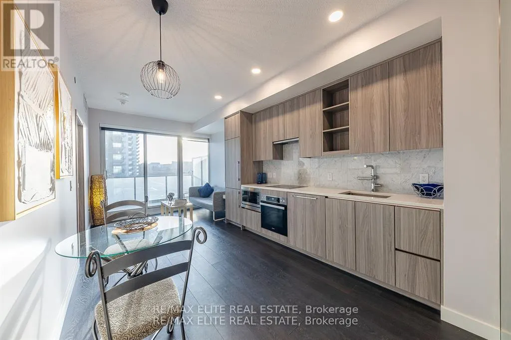 907 - 95 MCMAHON DRIVE