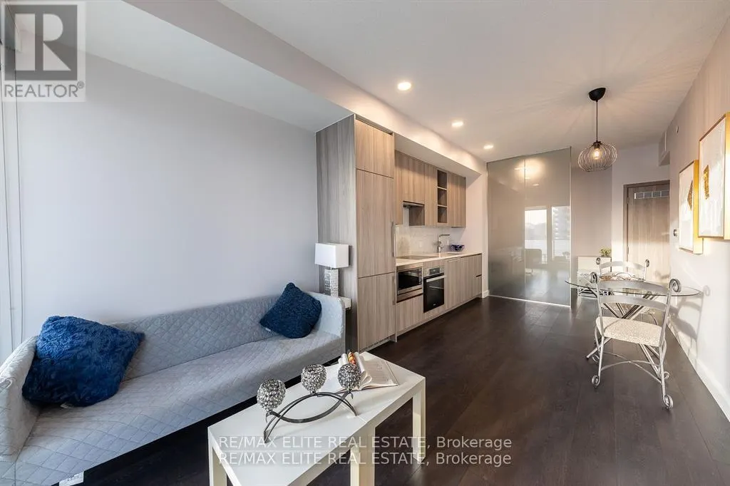 907 - 95 MCMAHON DRIVE