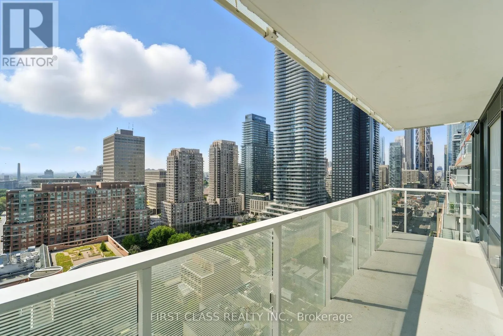 1802 - 501 YONGE STREET