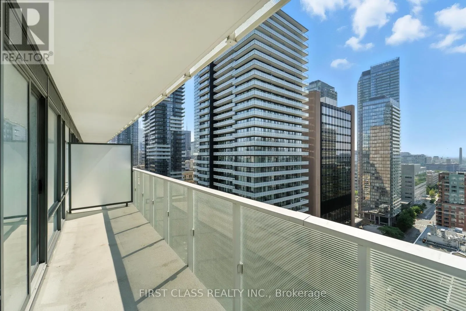 1802 - 501 YONGE STREET