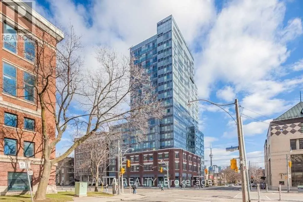 LPH07 - 181 HURON STREET