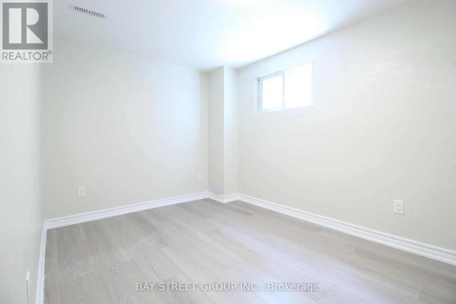 LOWER UNIT - 117 PINDAR CRESCENT