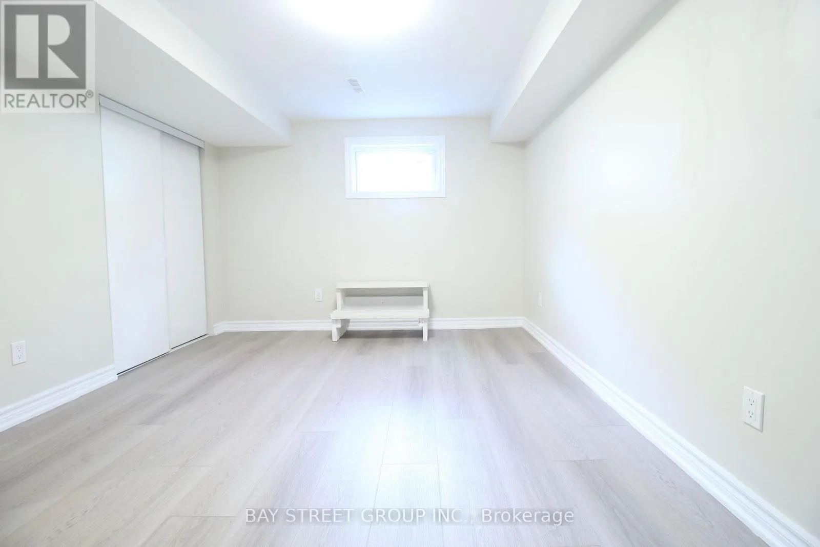 LOWER UNIT - 117 PINDAR CRESCENT