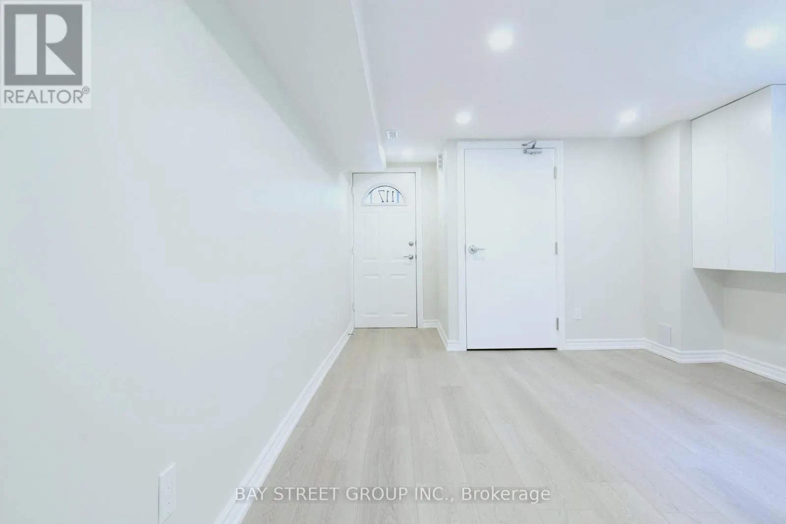 LOWER UNIT - 117 PINDAR CRESCENT