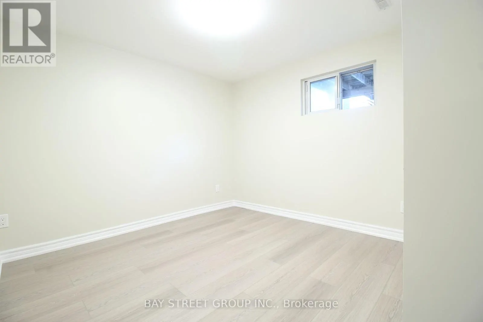 LOWER UNIT - 117 PINDAR CRESCENT