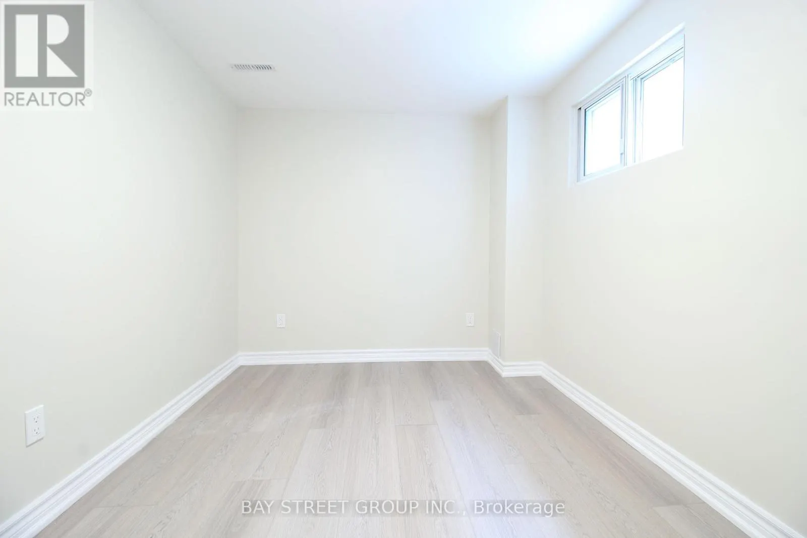 LOWER UNIT - 117 PINDAR CRESCENT