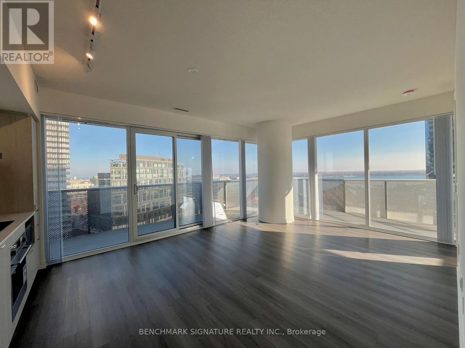 1707 - 138 DOWNES STREET