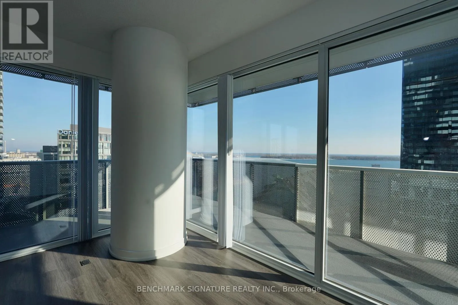 1707 - 138 DOWNES STREET
