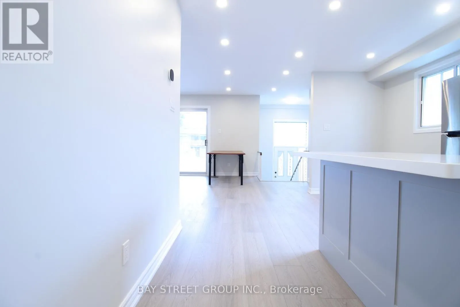 MAIN FLOOR - 117 PINDAR CRESCENT