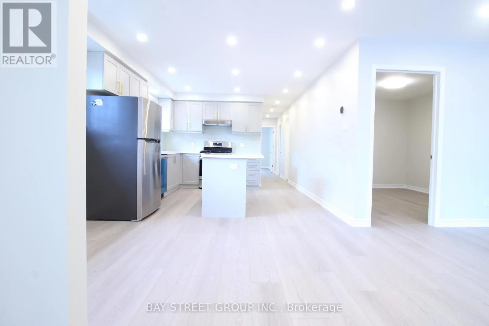 MAIN FLOOR - 117 PINDAR CRESCENT