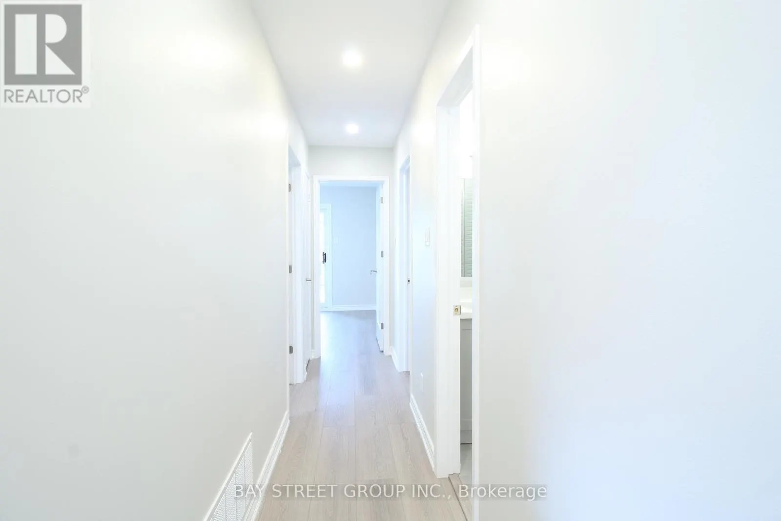 MAIN FLOOR - 117 PINDAR CRESCENT
