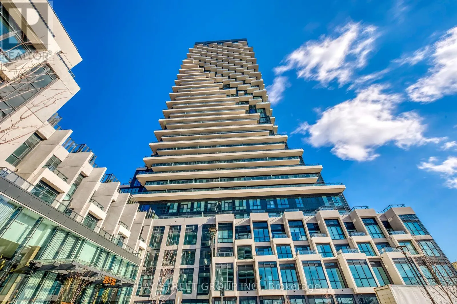 3001 - 30 INN ON THE PARK DRIVE