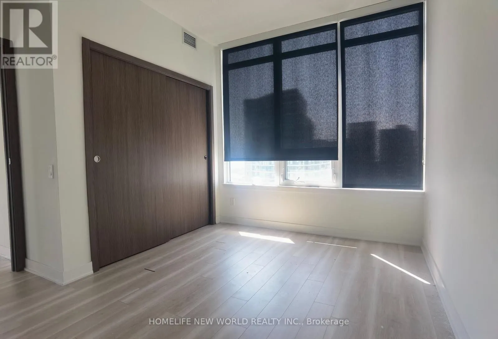 3002 - 17 BATHURST STREET